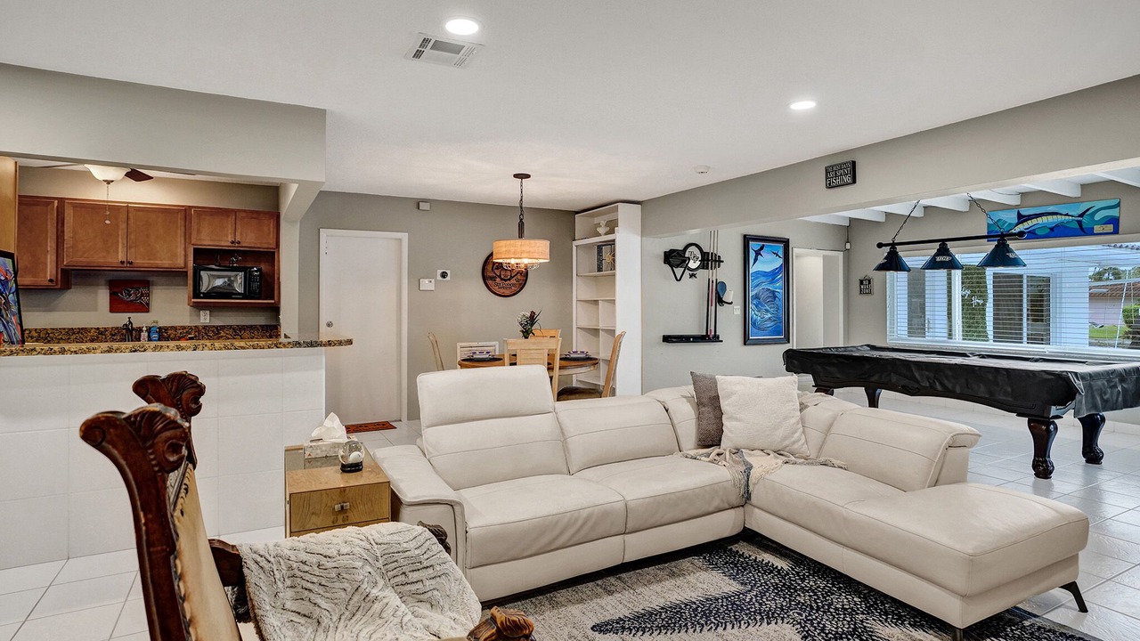 Photo of Livingroom in Deerfield Beach