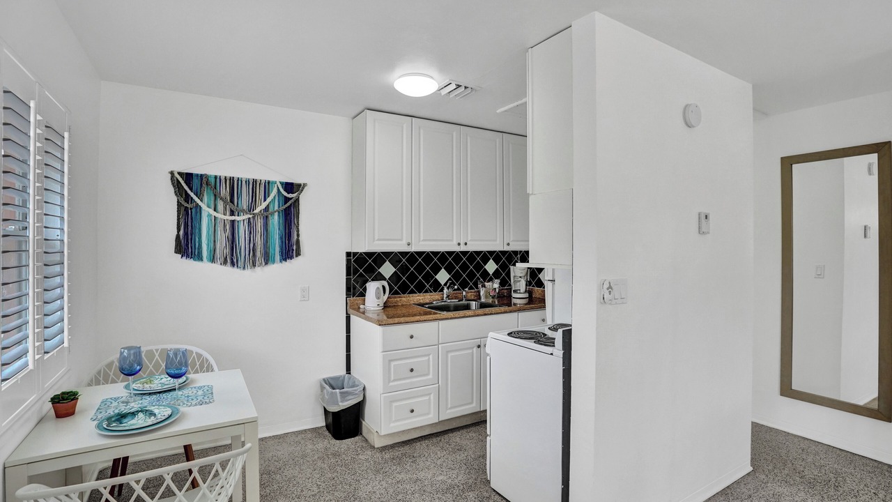 Photo of Kitchen in Lauderdale-by-the-Sea