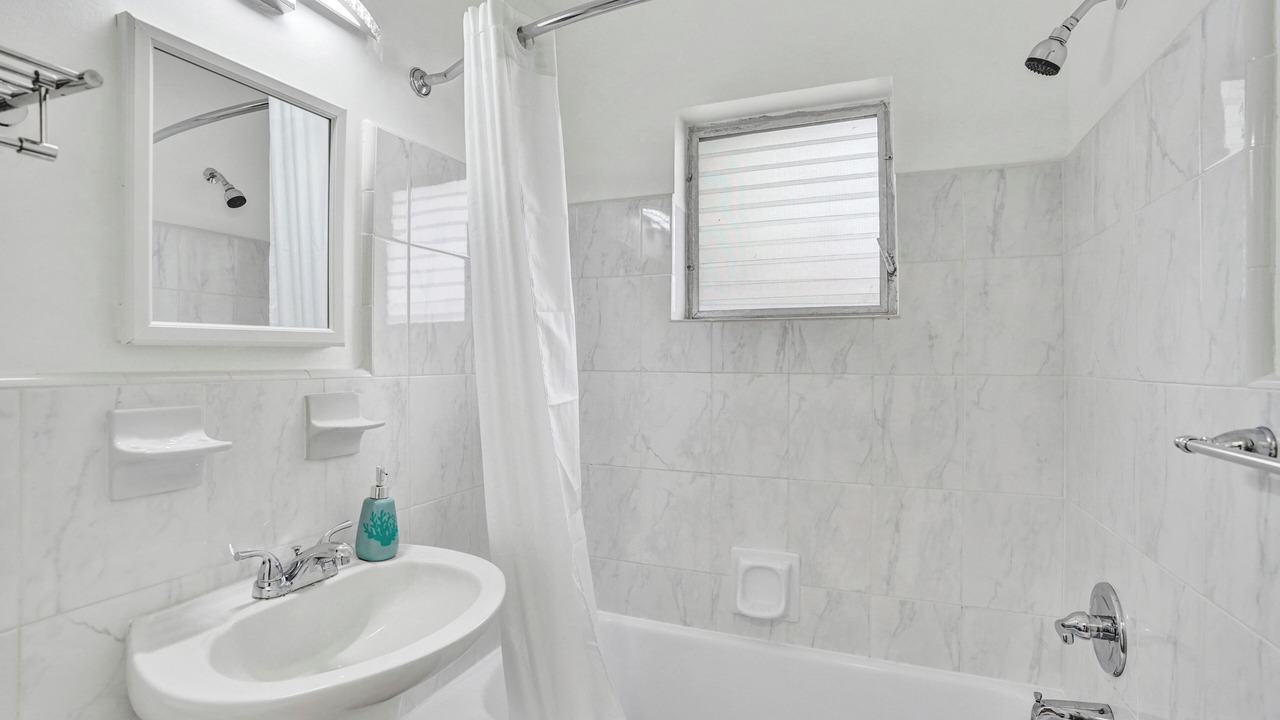 Photo of Bathroom in Lauderdale-by-the-Sea
