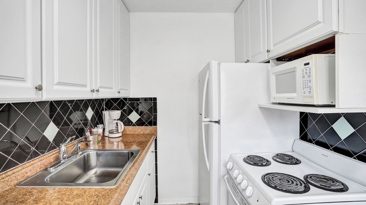 Photo of Kitchen in Lauderdale-by-the-Sea