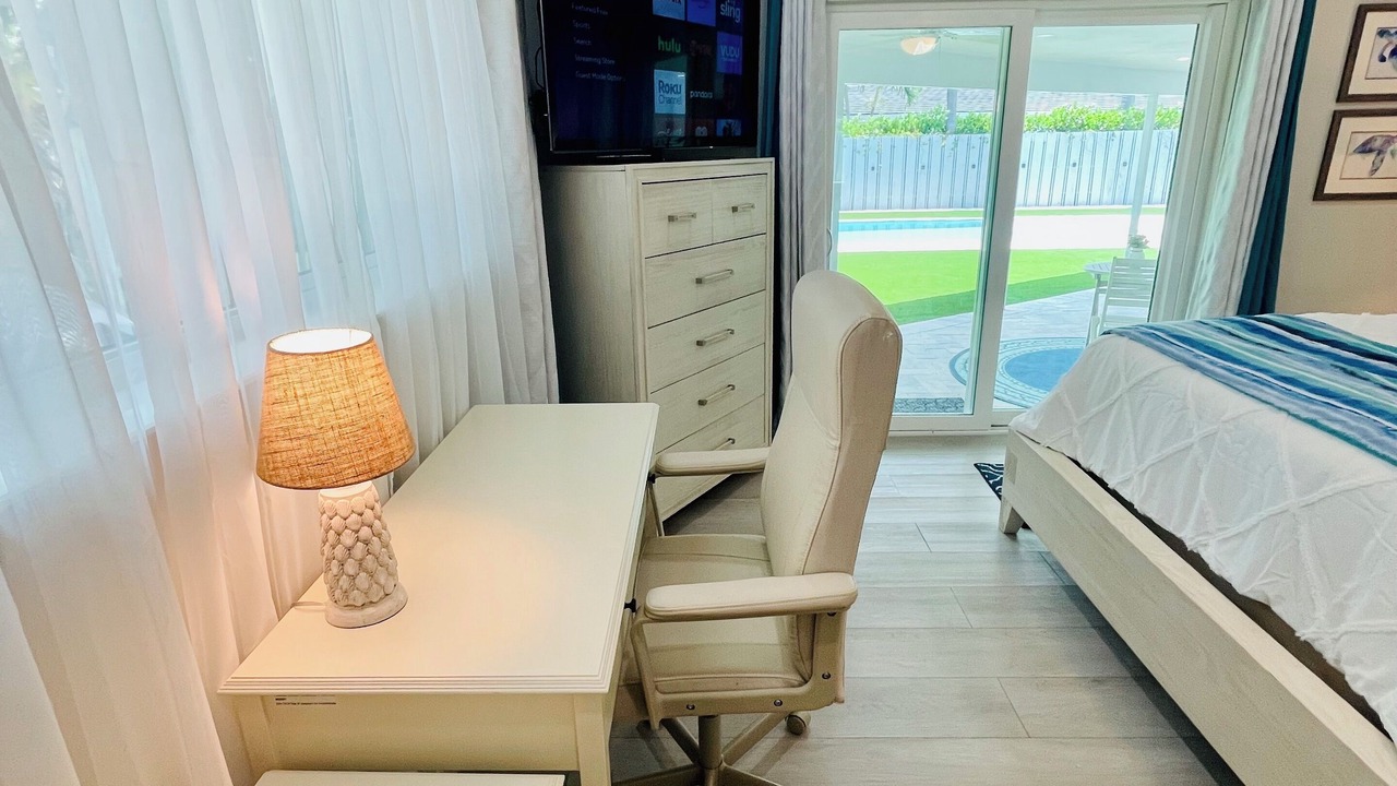 Photo of Bedroom in Coral Heights