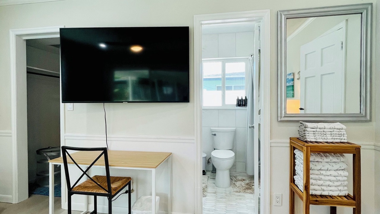 Photo of Bedroom in Coral Heights