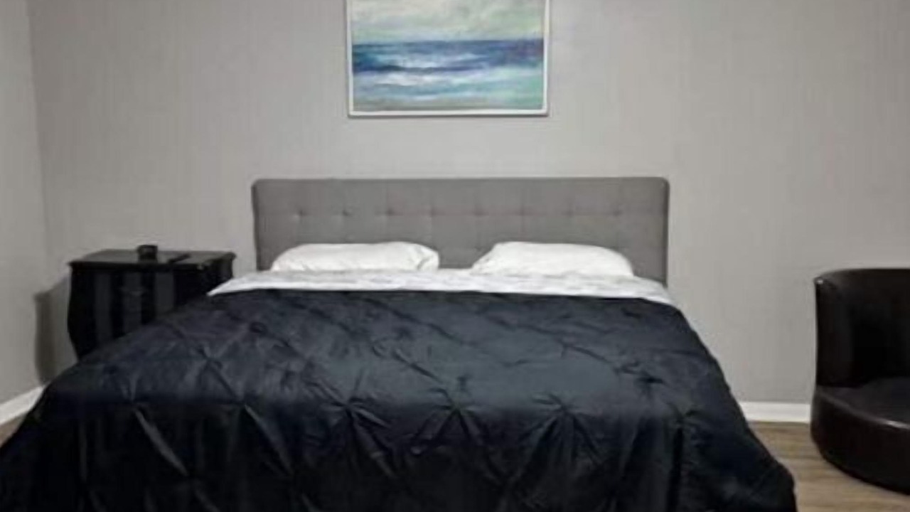 Photo of Bedroom in Lauderhill