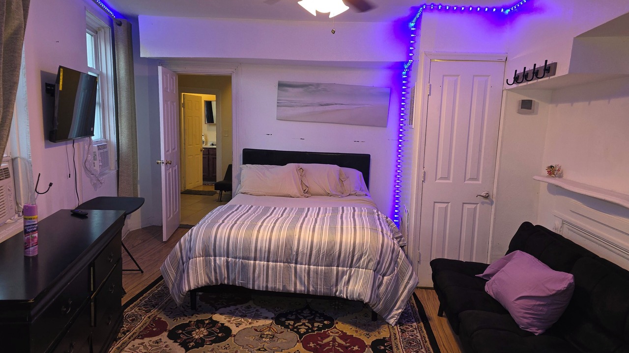 Photo of Bedroom in Downtown Baltimore