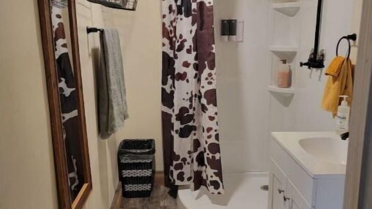 Photo of Bathroom in Browning