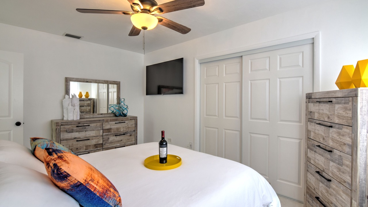 Photo of Bedroom in Miramar