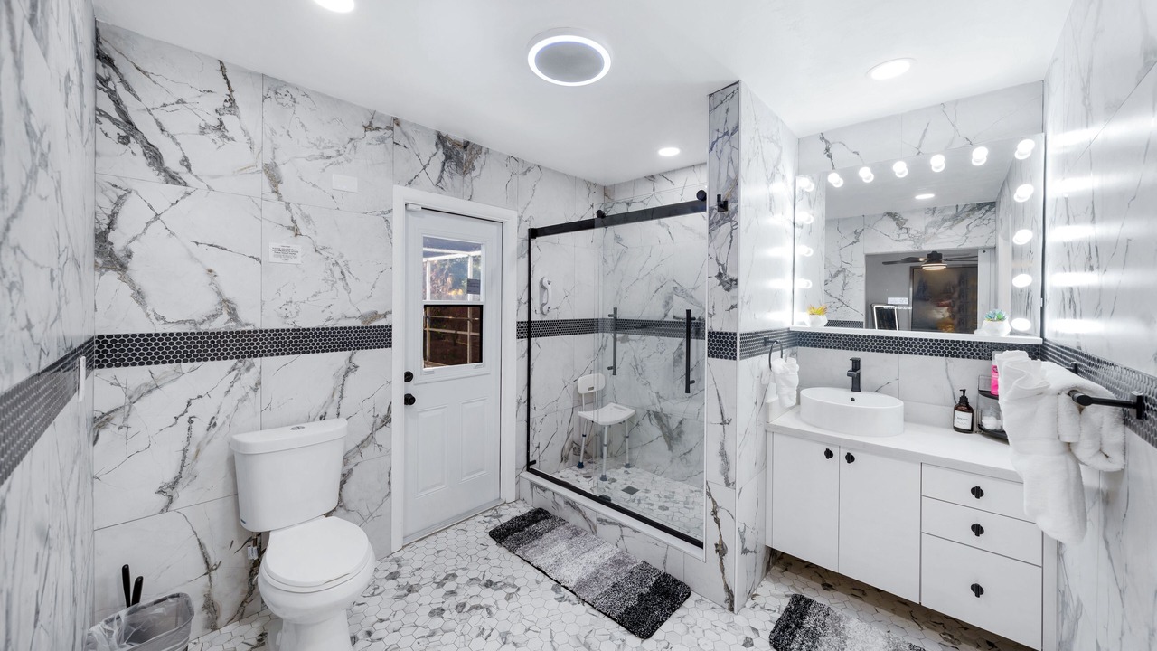 Photo of Bathroom in Miramar