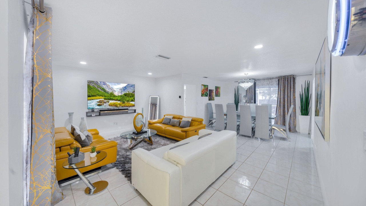 Photo of Livingroom in Miramar