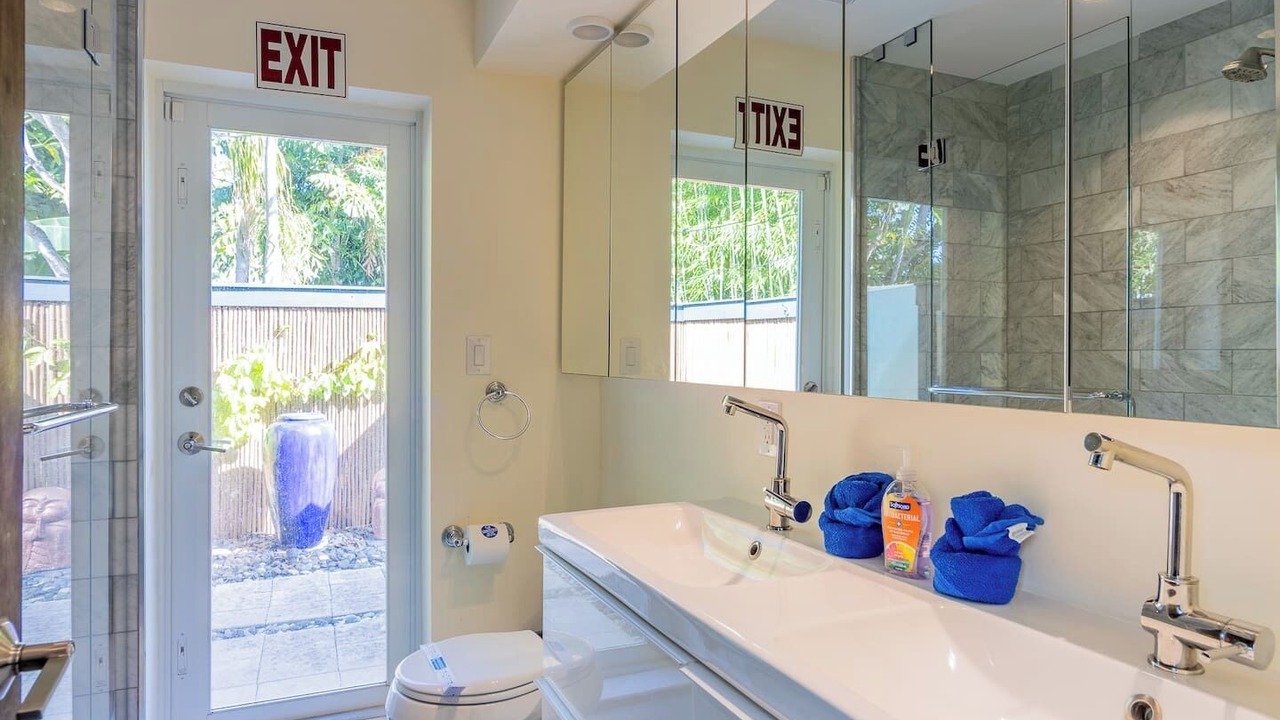 Photo of Bathroom in Victoria Park