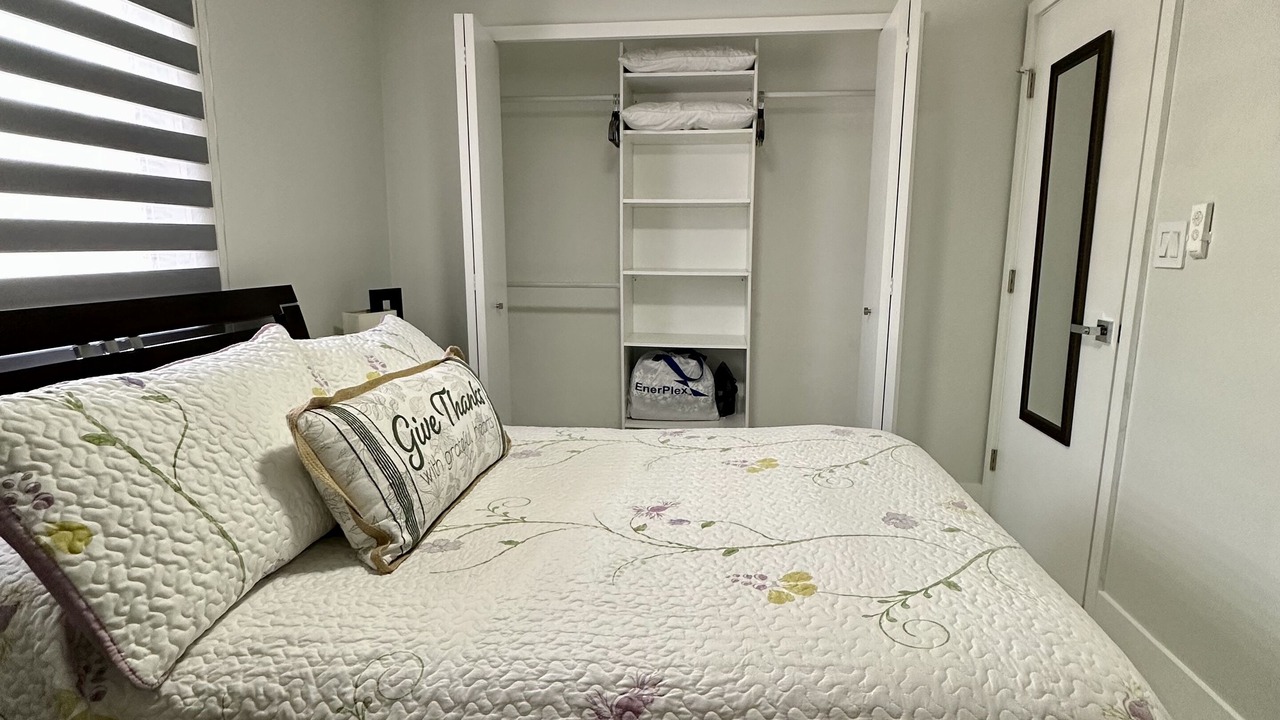 Photo of Bedroom in Hialeah