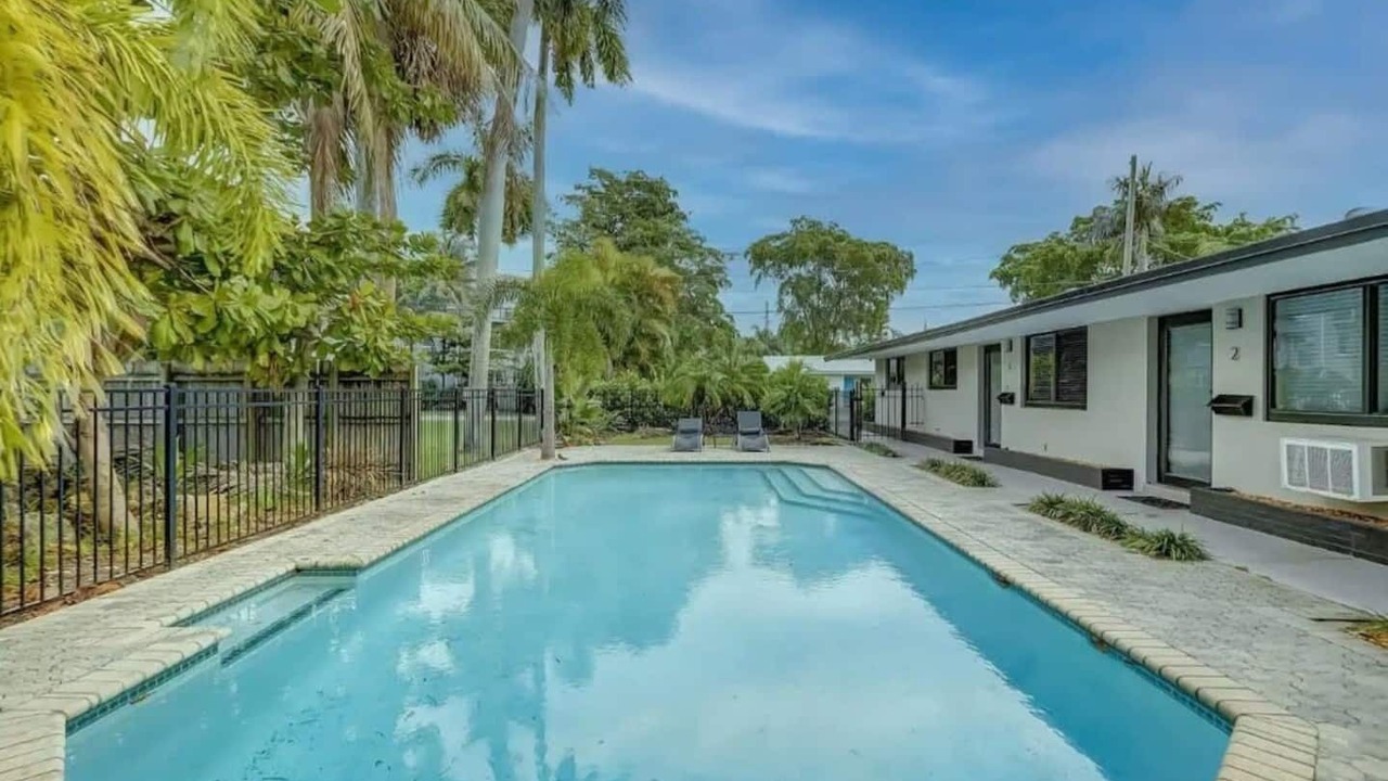 Photo of Outdoor in Middle River Terrace