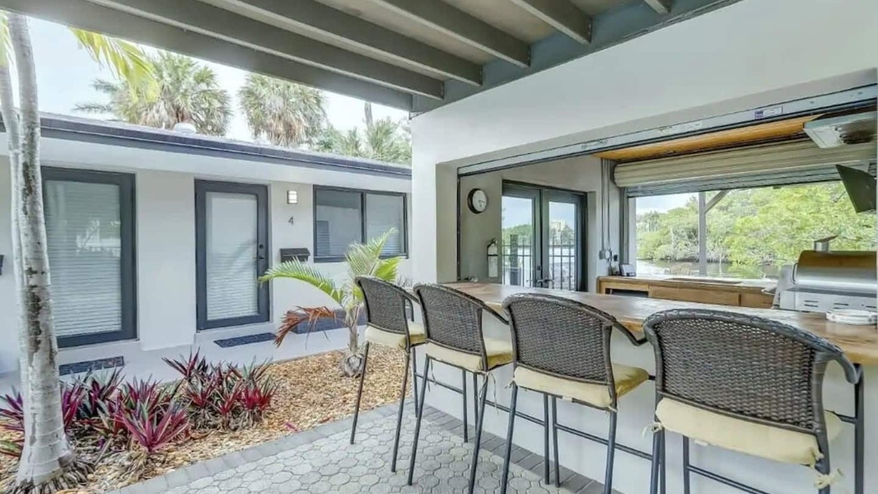 Photo of Patio Balcony in Middle River Terrace