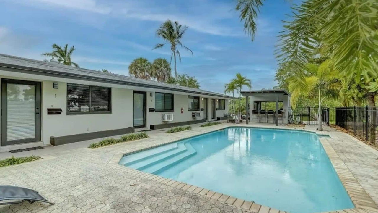 Photo of Outdoor in Middle River Terrace