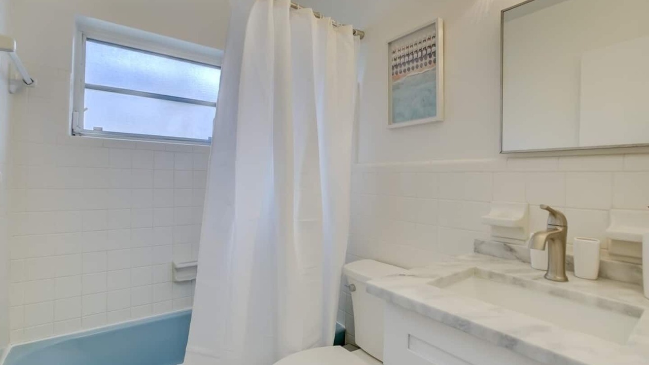 Photo of Bathroom in Middle River Terrace