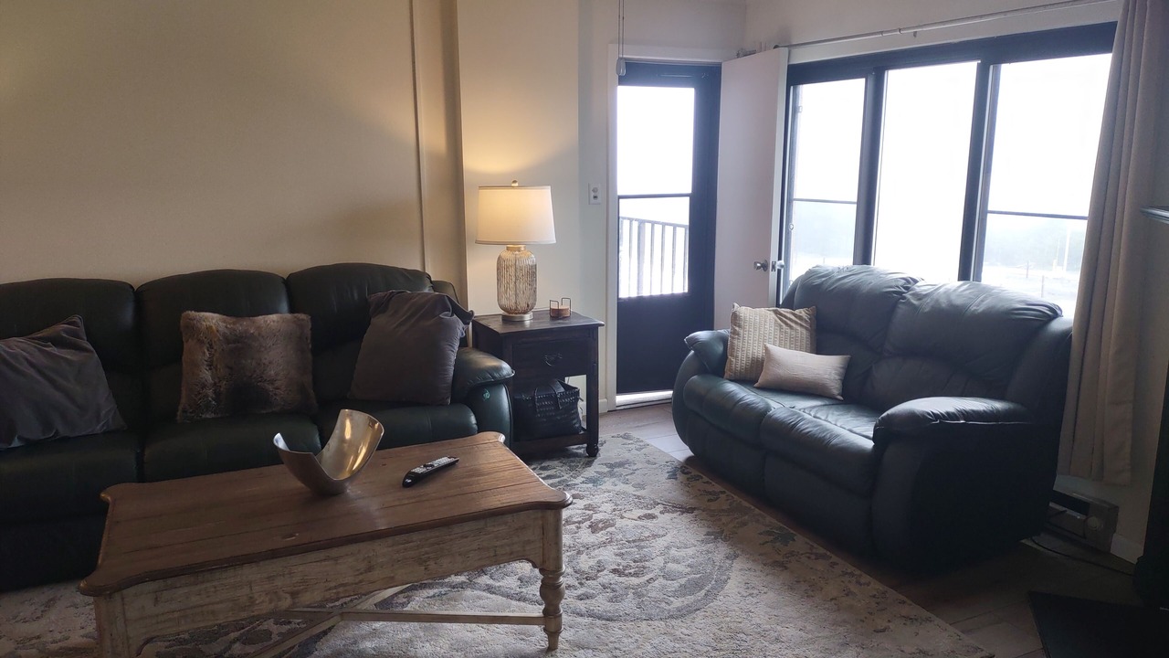 Photo of Livingroom in Snowshoe