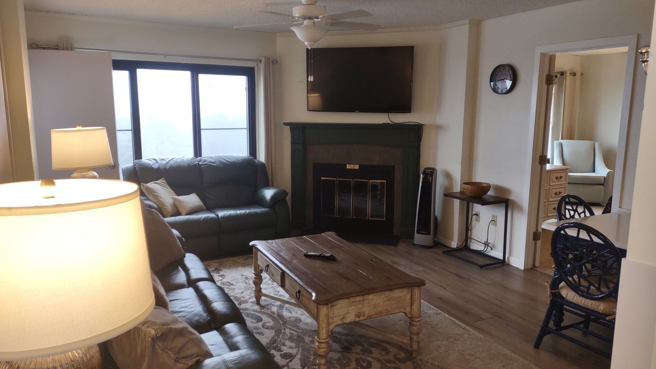 Photo of Livingroom in Snowshoe