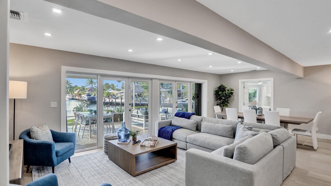 Photo of Livingroom in Garden Isles