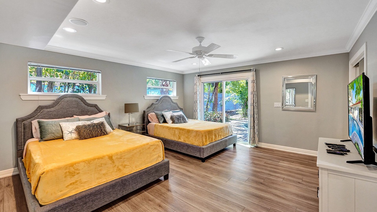 Photo of Bedroom in Lauderdale Beach