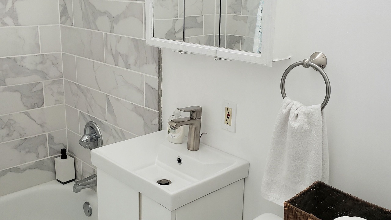 Photo of Bathroom in Little Haiti