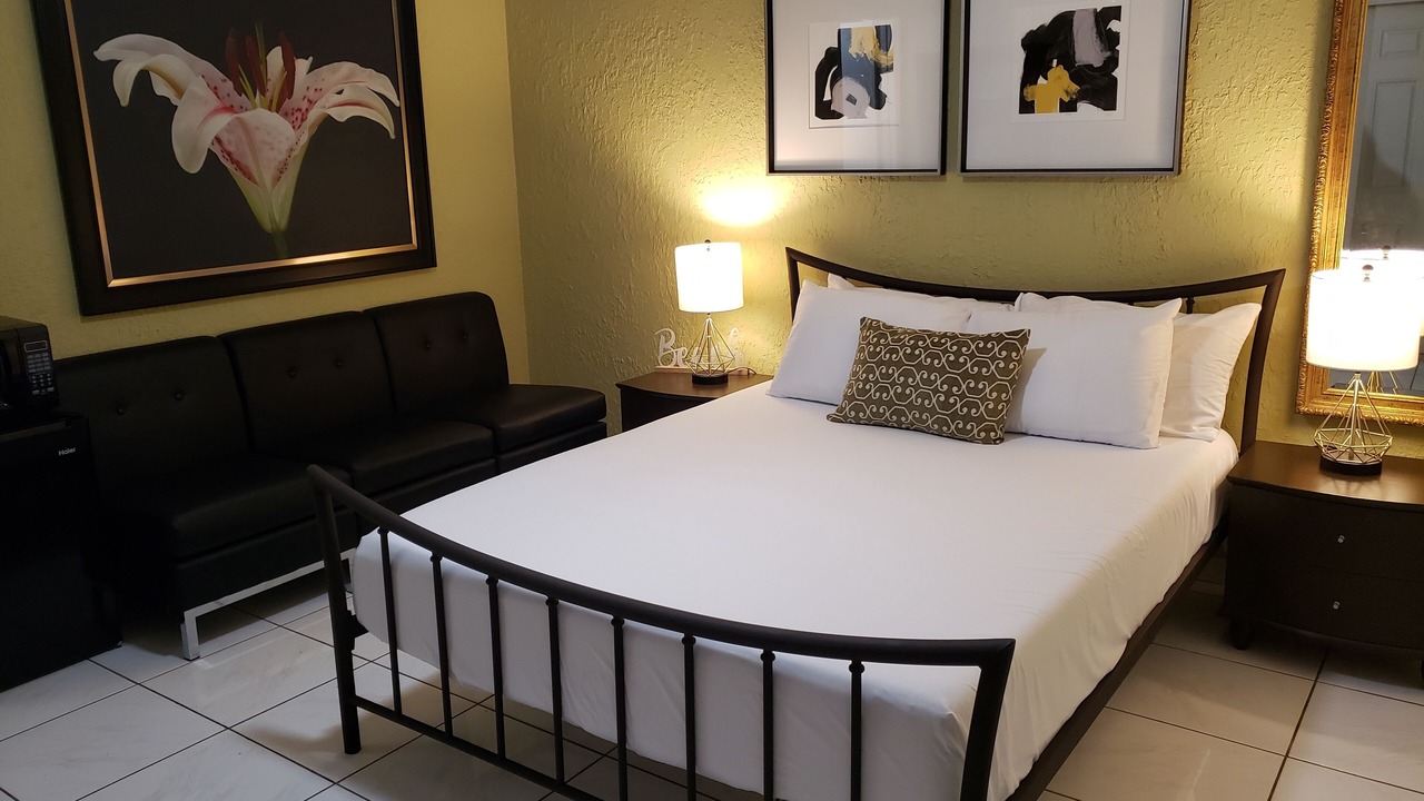 Photo of Bedroom in Little Haiti