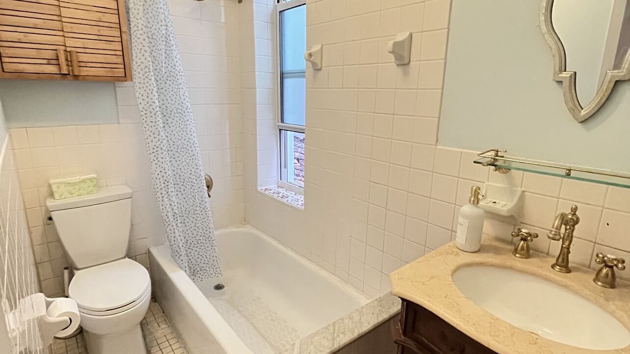 Photo of Bathroom in Manhattan Valley