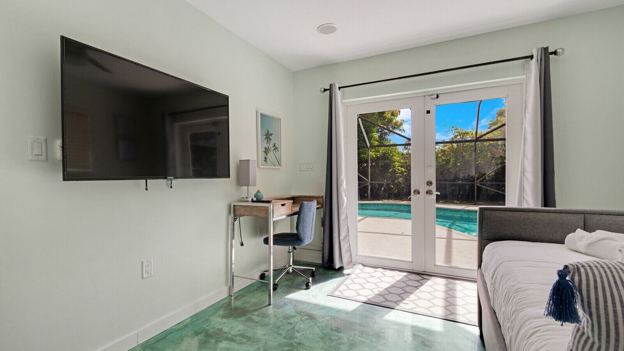 Photo of Bedroom in Highland Garden