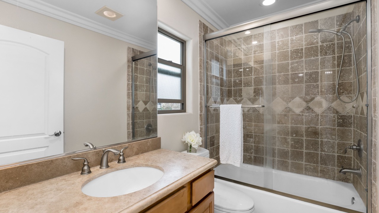 Photo of Bathroom in North Hollywood