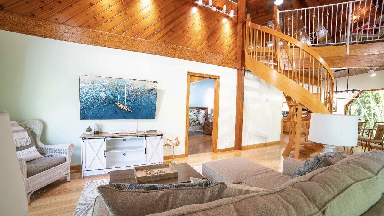 Photo of Livingroom in Davie