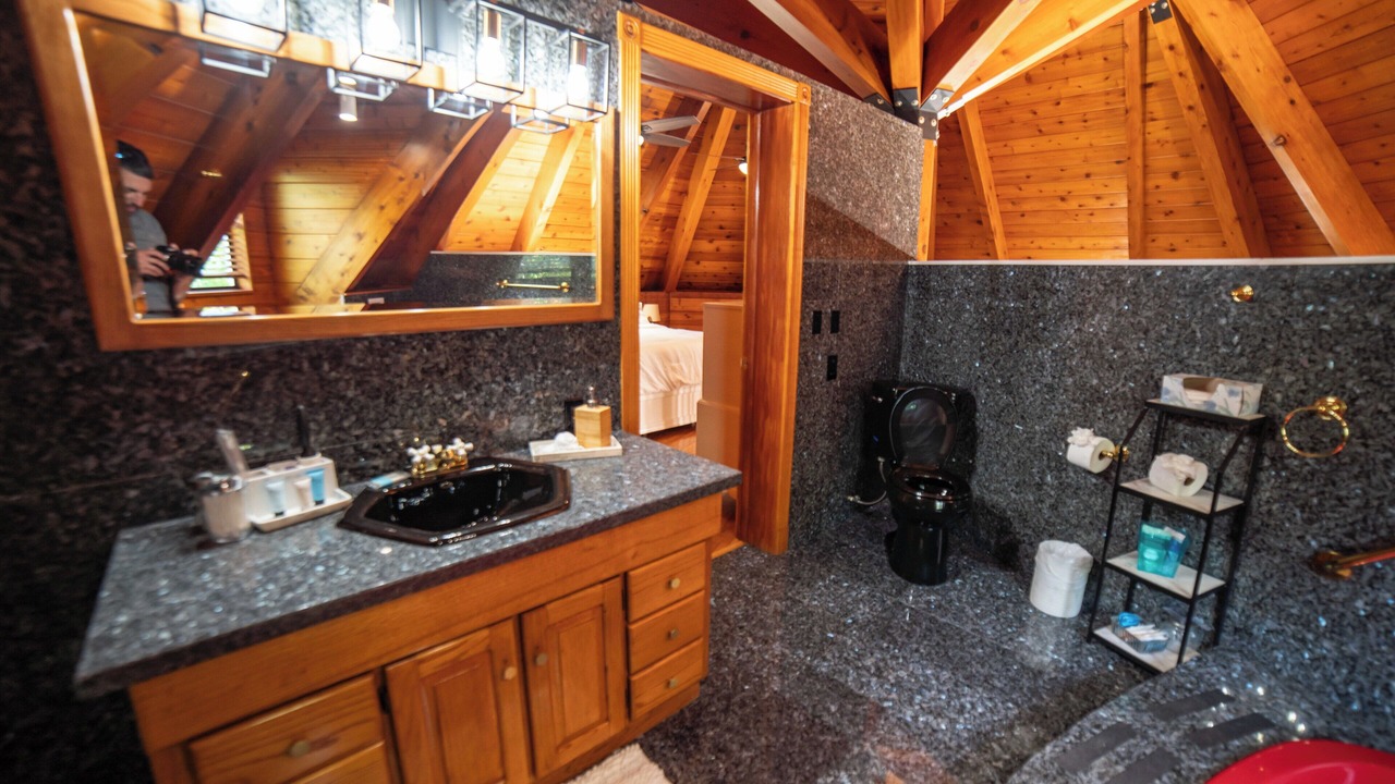 Photo of Bathroom in Davie