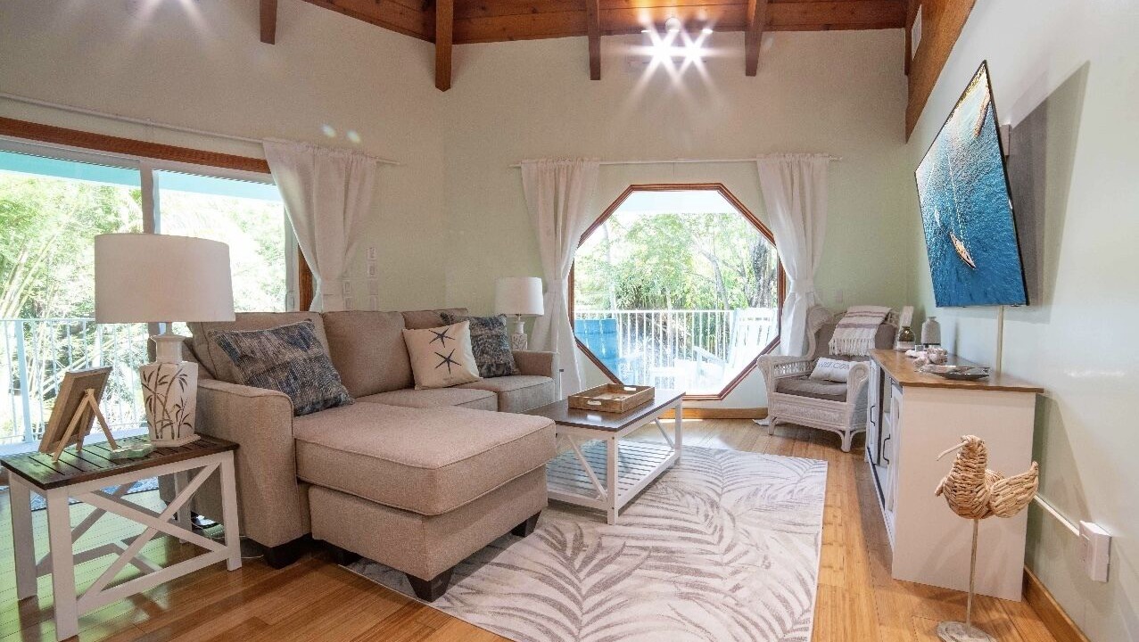 Photo of Livingroom in Davie