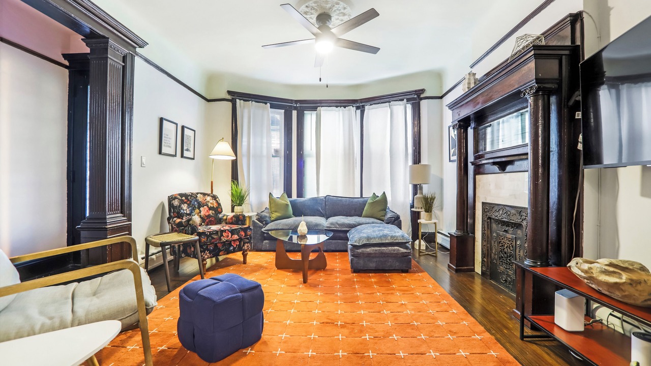 Photo of Livingroom in West Side