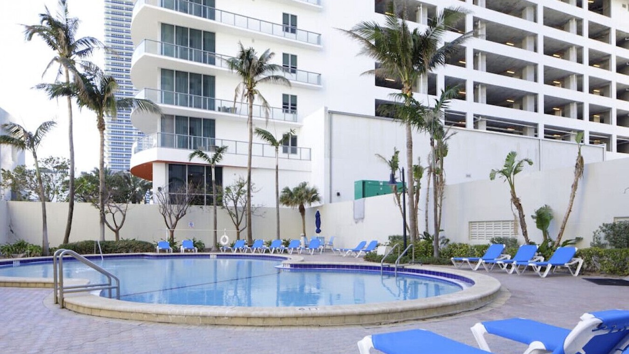 Photo of Outdoor in Hollywood South Central Beach