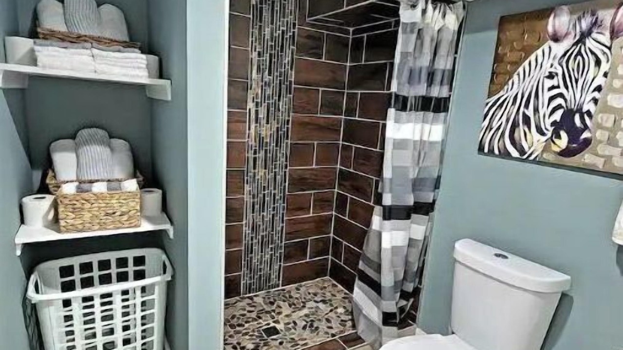 Photo of Bathroom in Downtown Baltimore