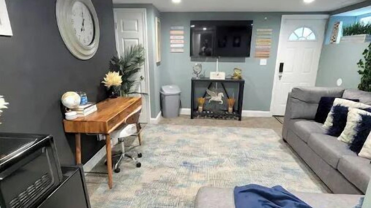 Photo of Livingroom in Downtown Baltimore
