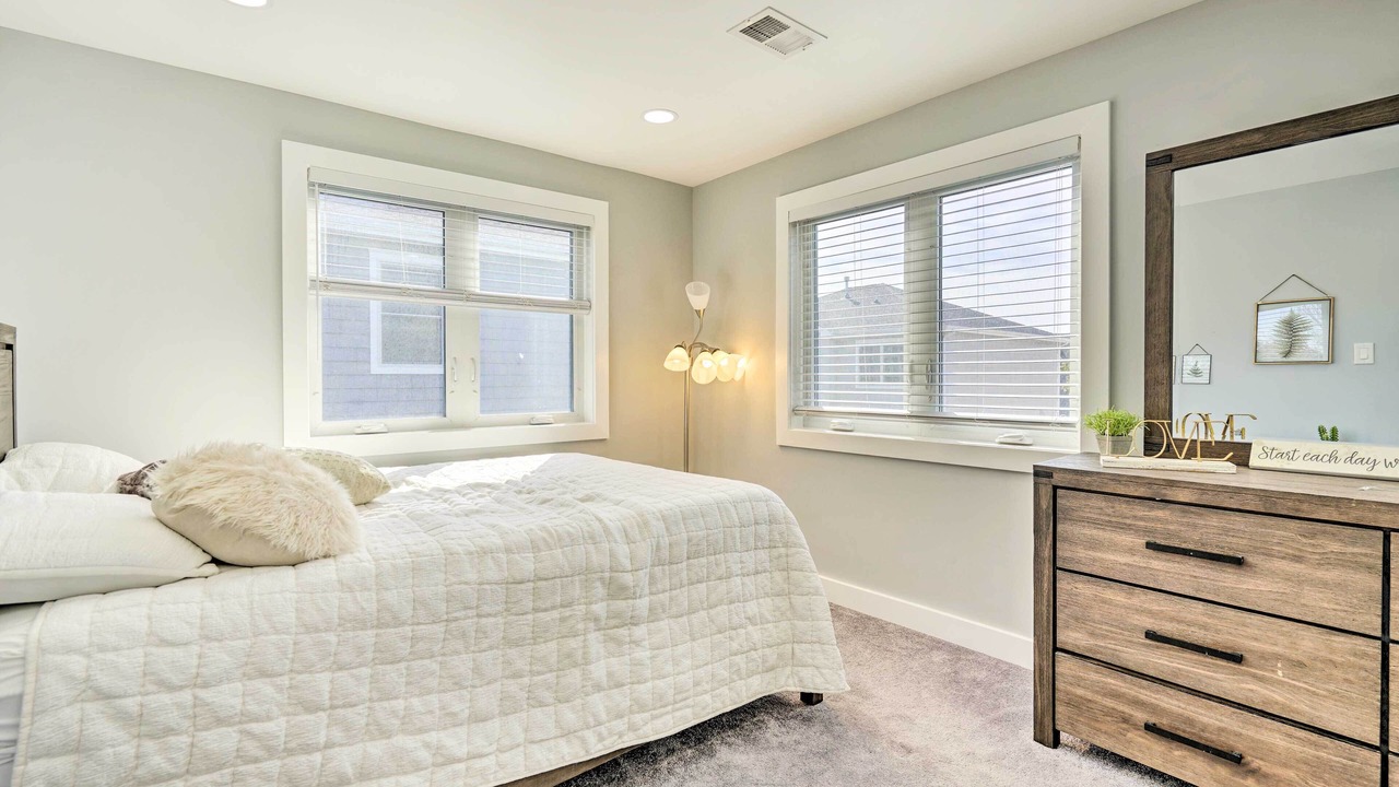Photo of Bedroom in Long Branch