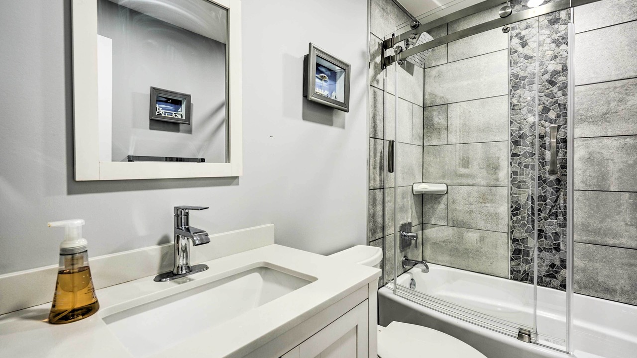 Photo of Bathroom in Long Branch