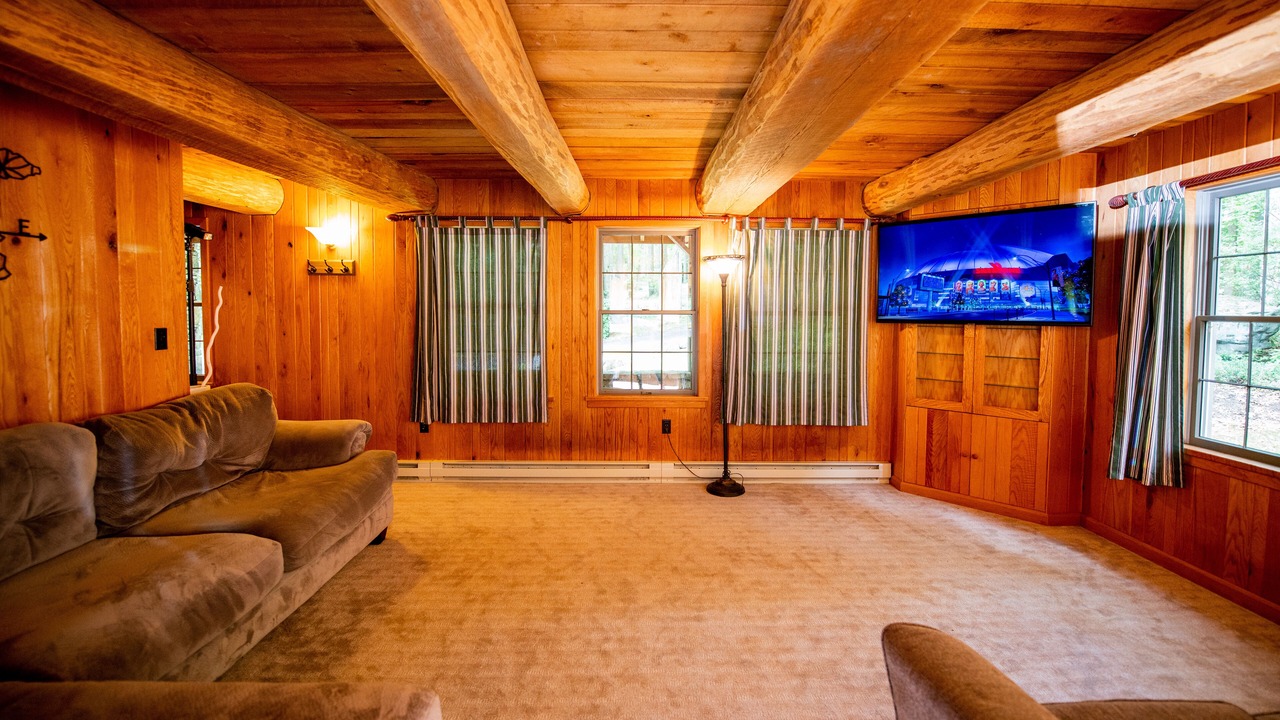 Photo of Bedroom in Champion