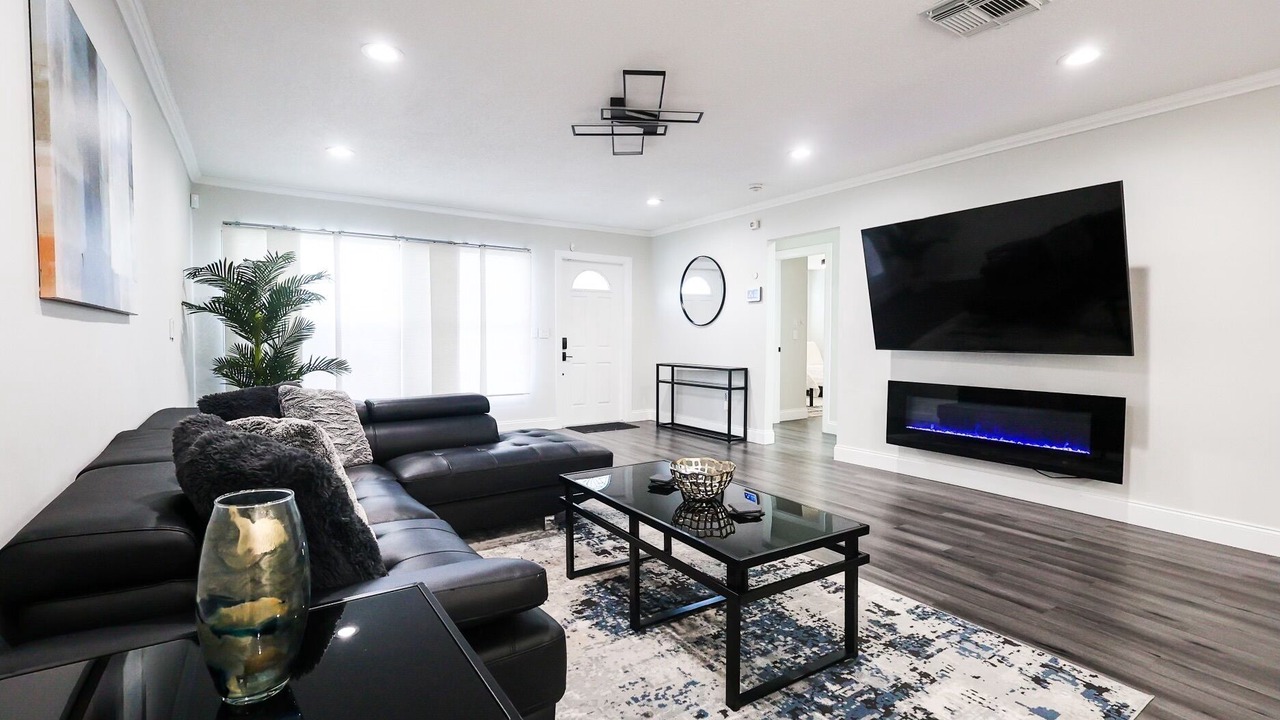 Photo of Livingroom in Sandalfoot Cove