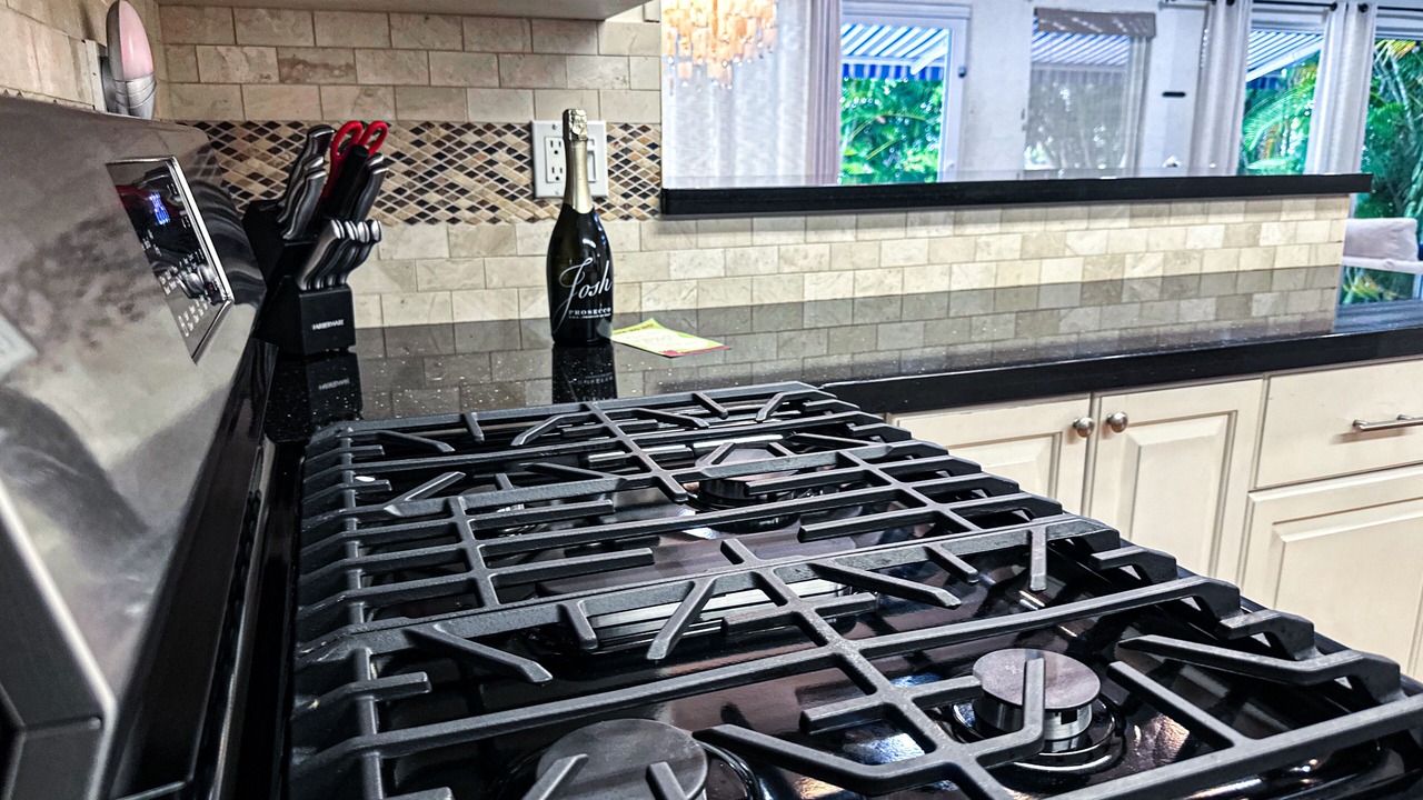 Photo of Kitchen in Citrus Isles