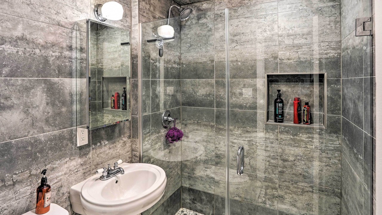 Photo of Bathroom in Edgewood