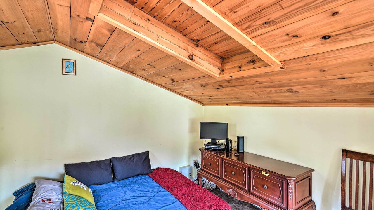 Photo of Bedroom in Edgewood