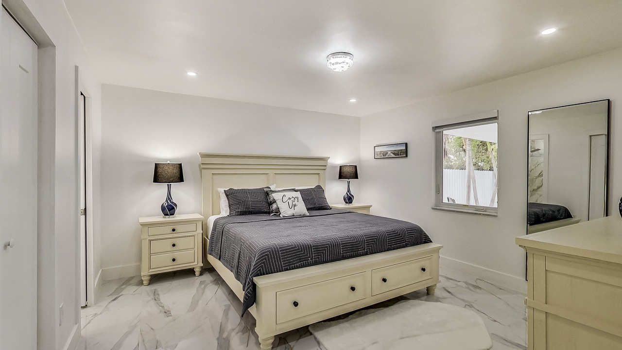 Photo of Bedroom in Hialeah