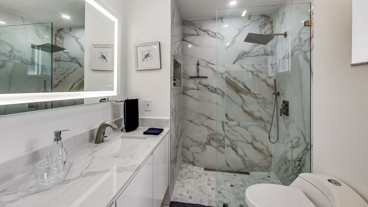 Photo of Bathroom in Hialeah