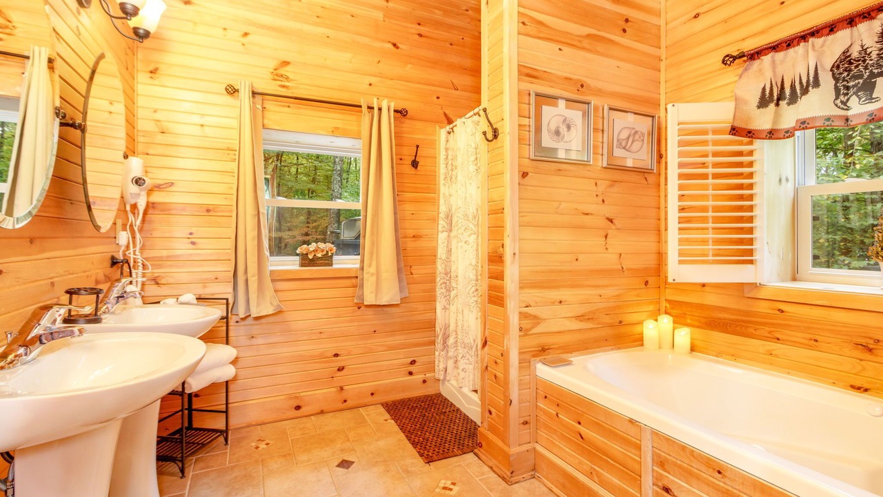 Photo of Bathroom in McHenry