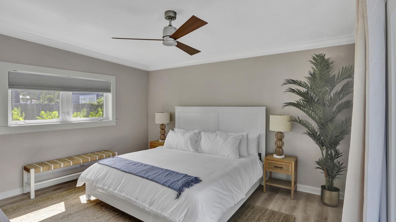 Photo of Bedroom in 17th Street Causeway