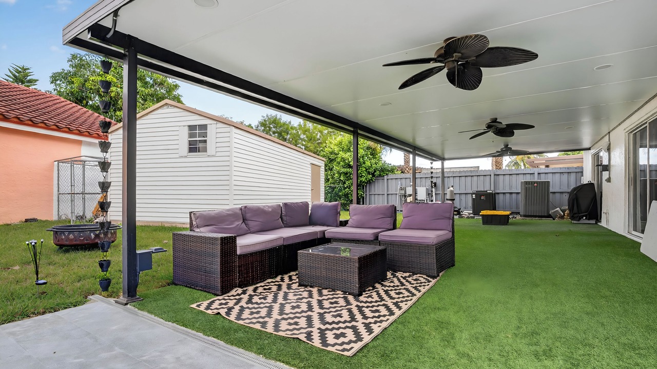 Photo of Patio Balcony in Miami Gardens