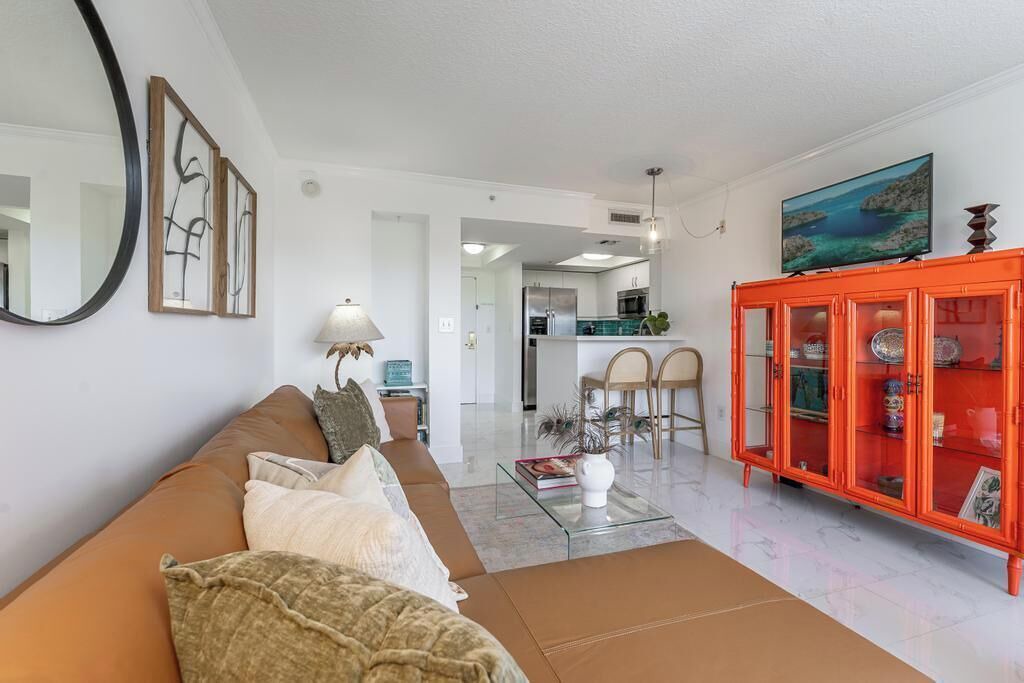 Photo of Livingroom in Coconut Grove