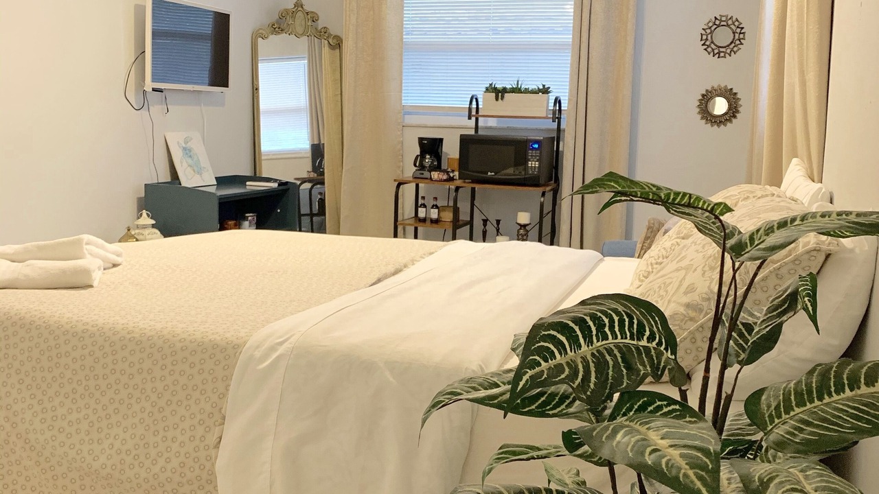 Photo of Bedroom in Tarpon River