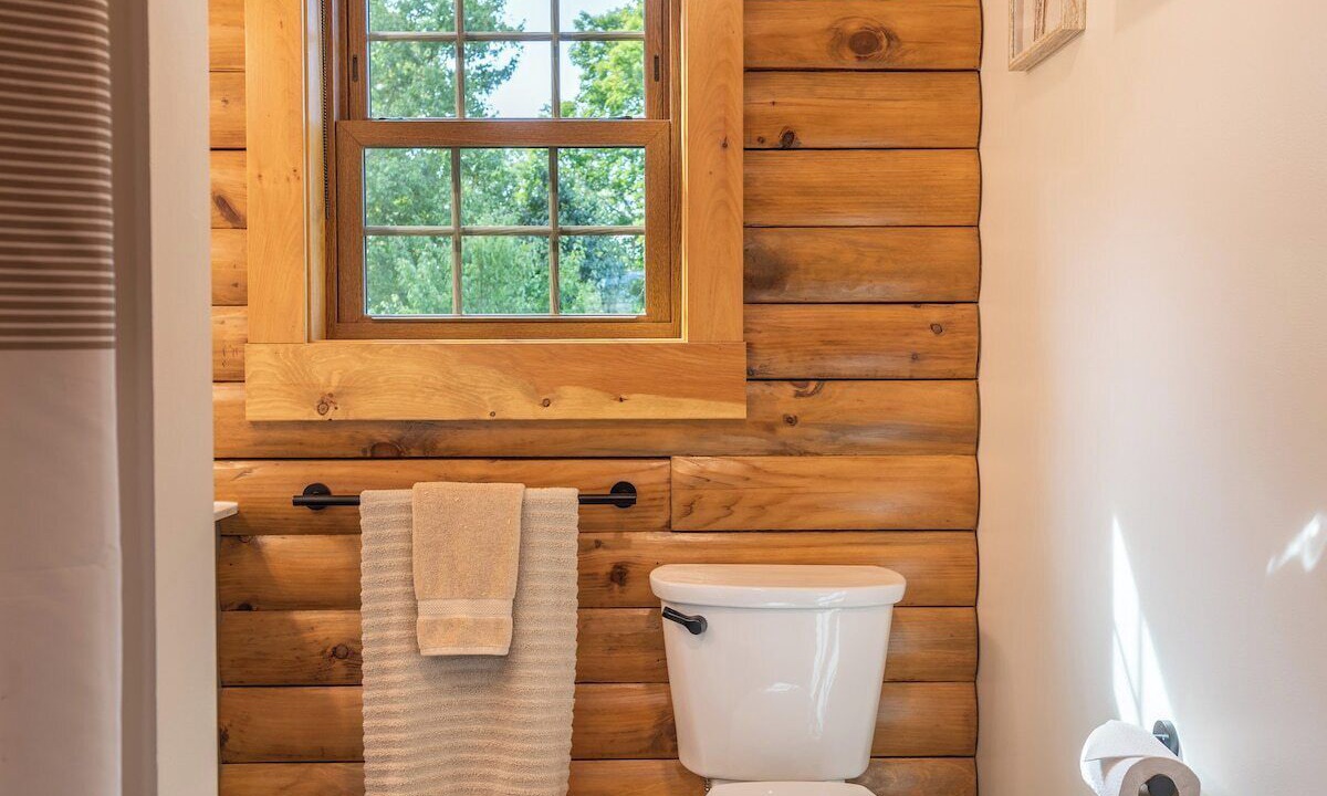 Photo of Bathroom in Millersburg