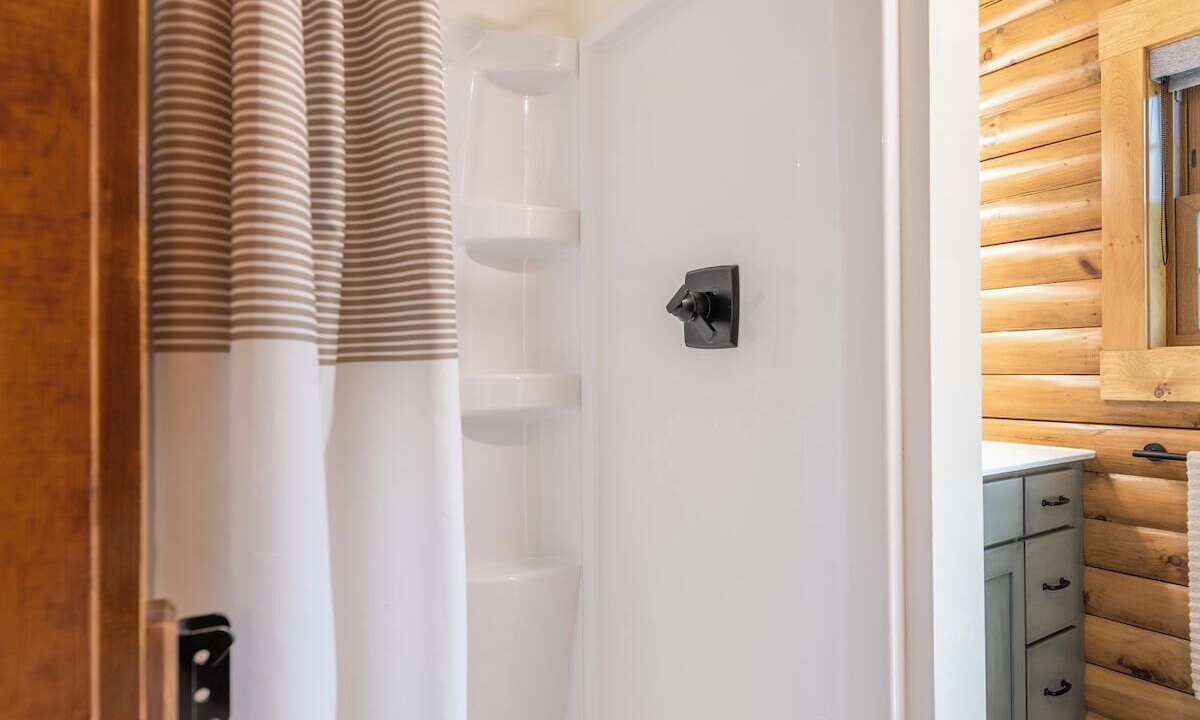 Photo of Bathroom in Millersburg